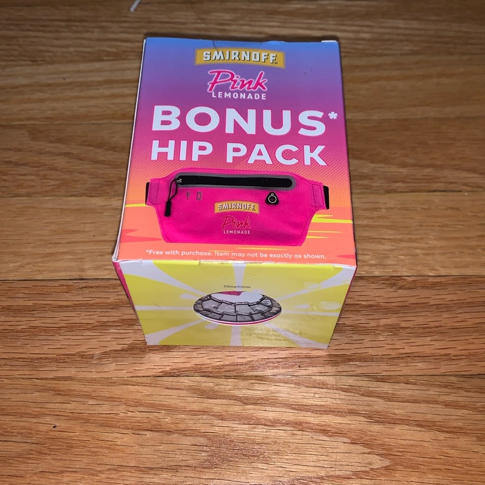 New in box - Pink Fanny pack